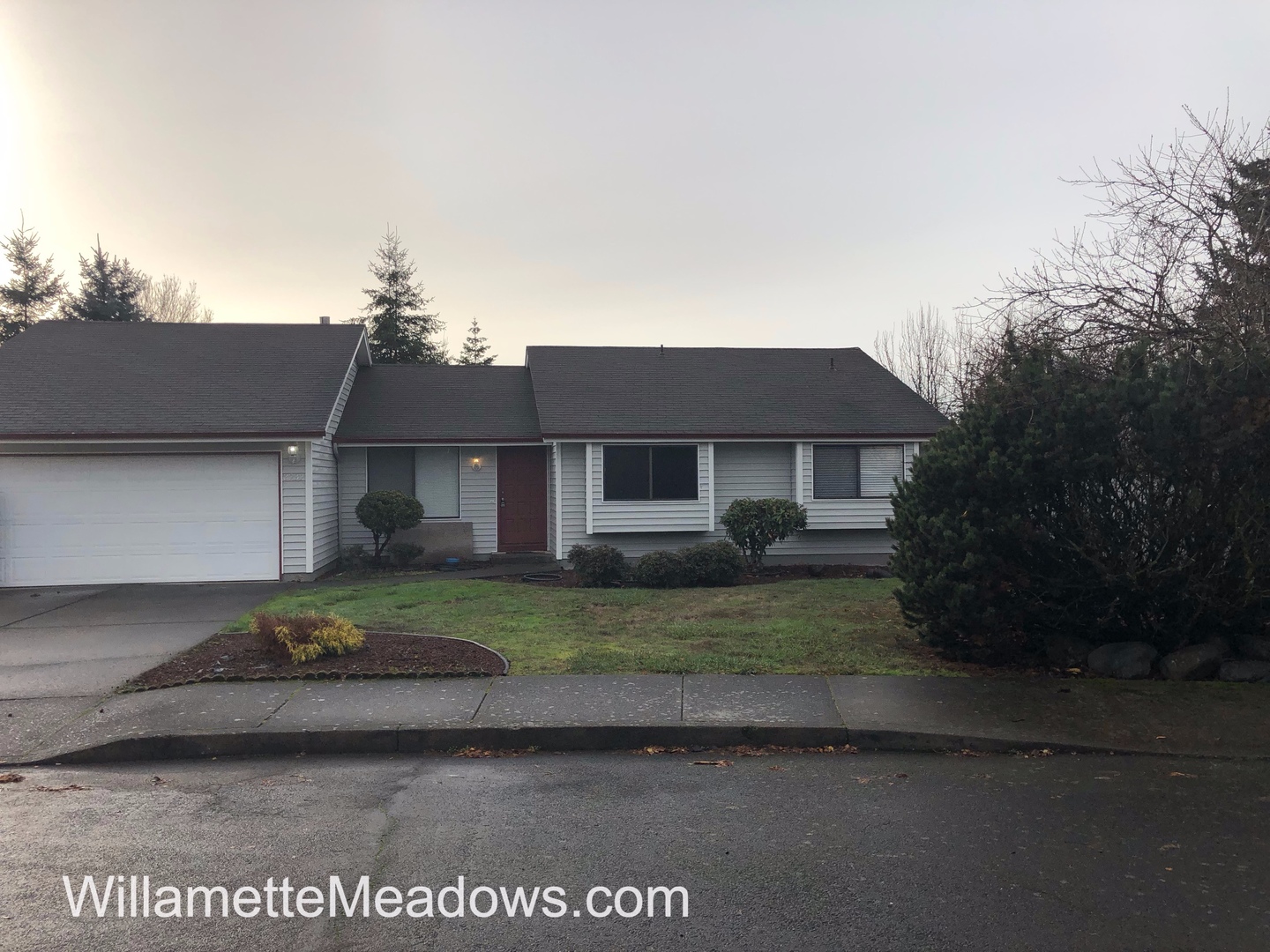 Salem House: 3232 Monroe Ave. NE