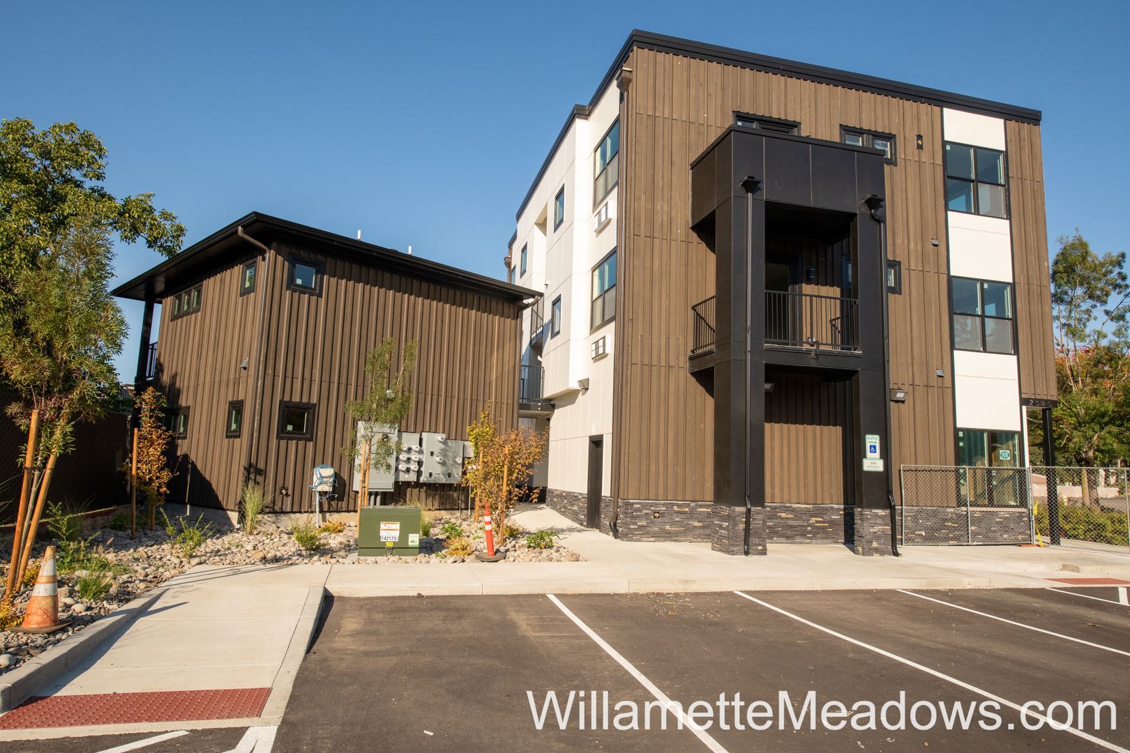 Salem Apartment: 2385 Fairgrounds Rd NE