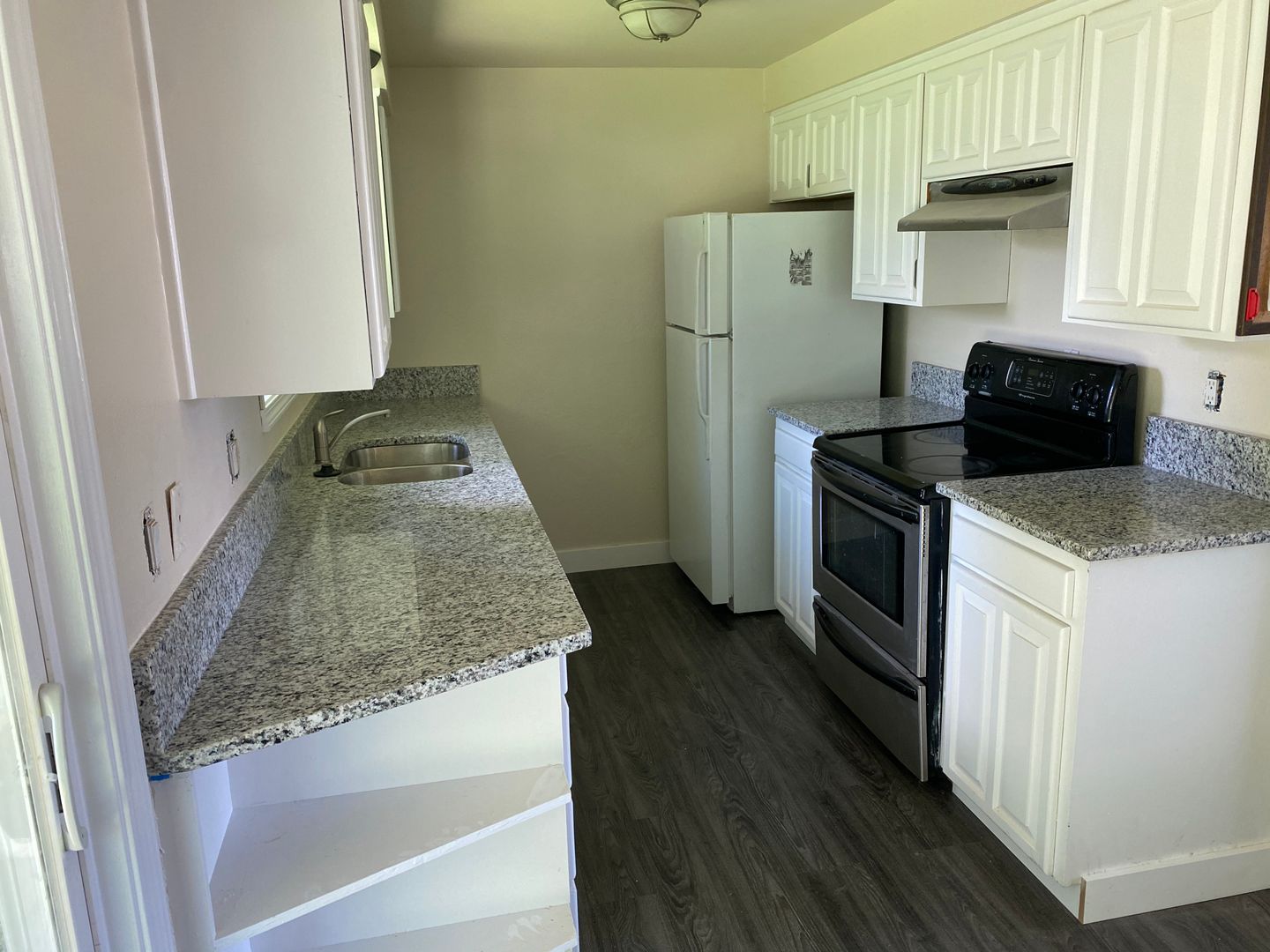 Salem House: 4485 Monroe Ave NE