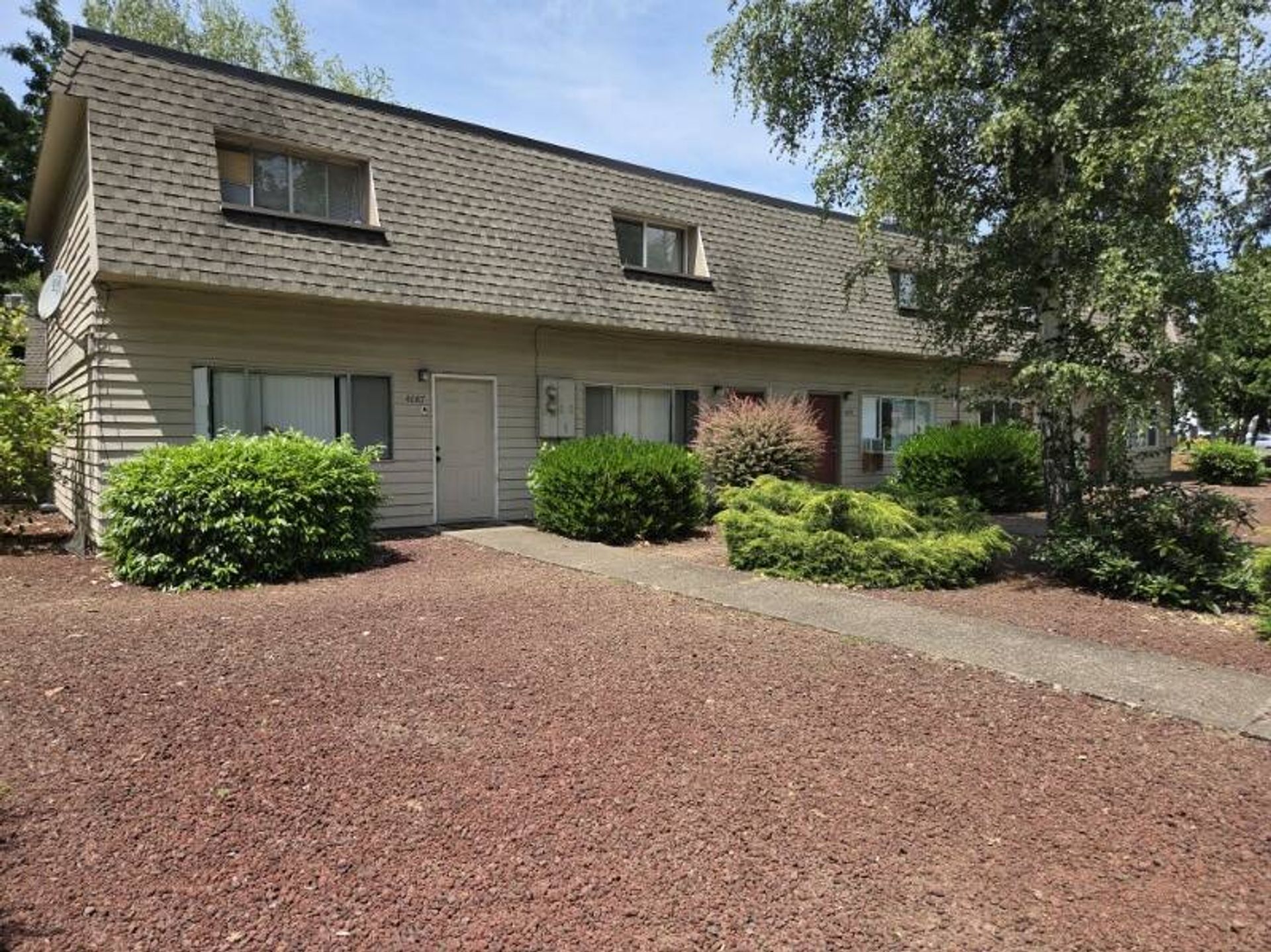 Salem Apartment: 4659 - 4699 Nandale Drive NE