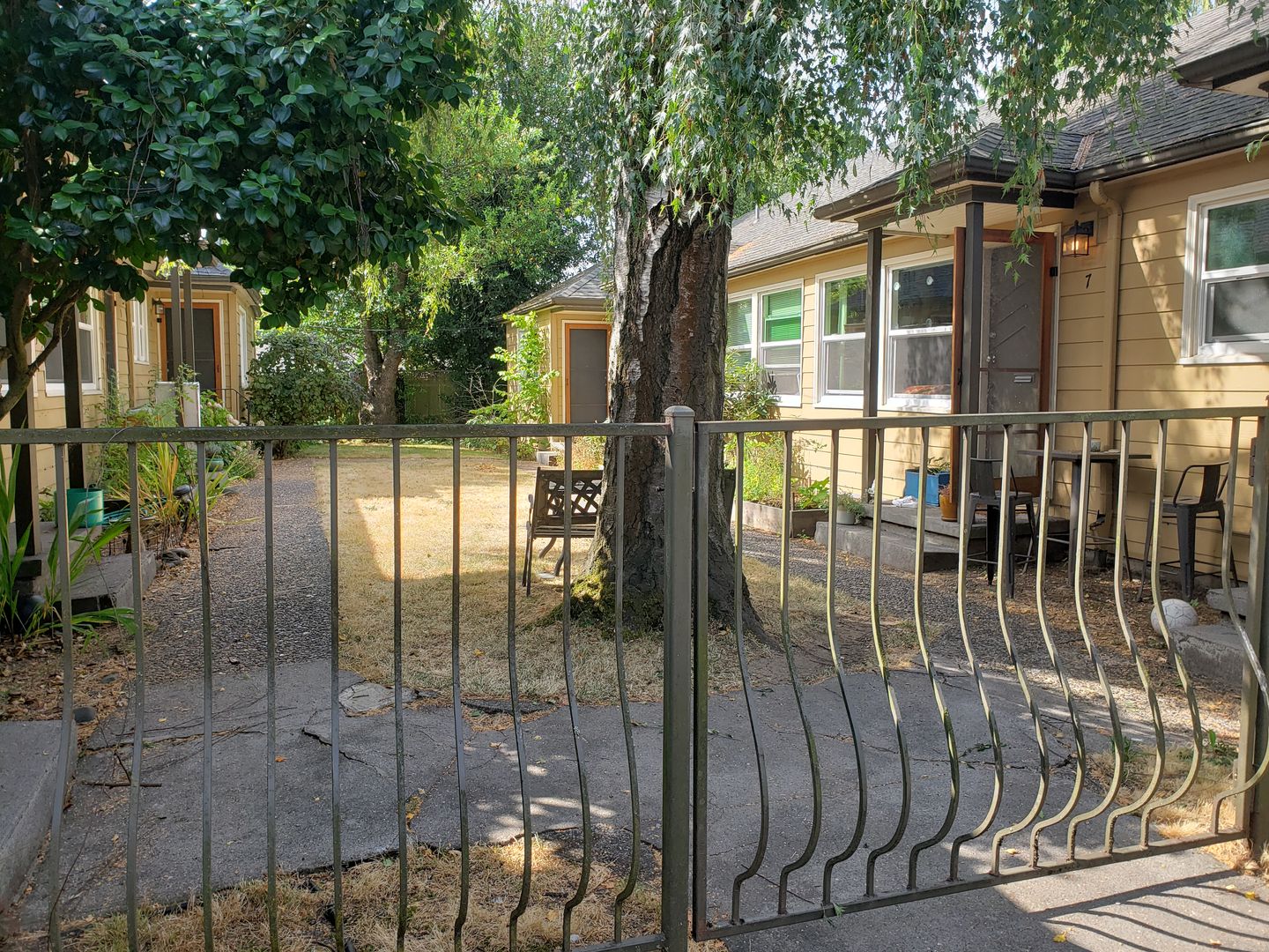 Portland Apartment: 426 NE Prescott St.