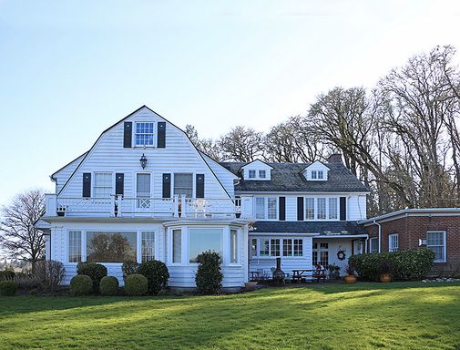 Gorgeous Furnished One Bedroom at the Hanson Inn – photo 1