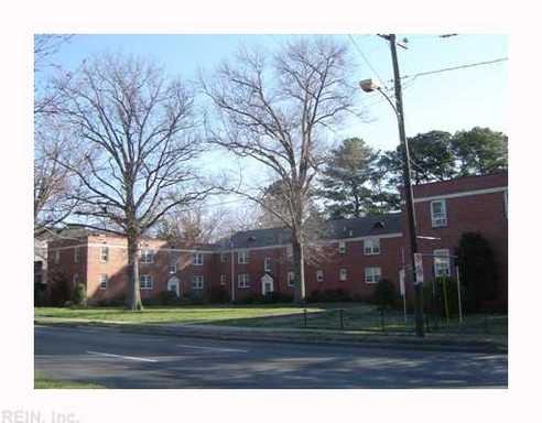 1 Bed 1 Bath Rental at 7420 Hampton Boulevard - #1B, Norfolk, VA – photo 1