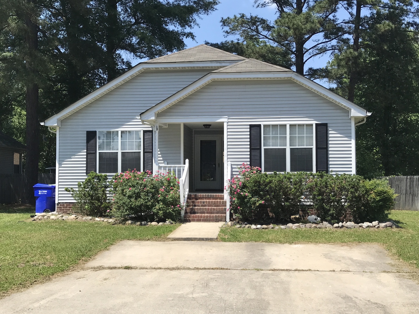 Suffolk House: 117 Mallard Drive