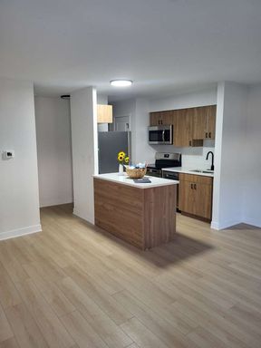 Private 1 Bed Student Housing! #MainCharacterEnergy – photo 1