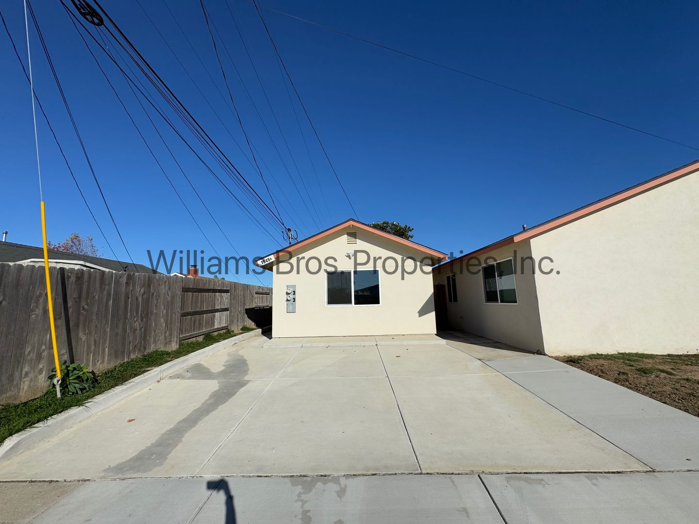 Santa Maria House: 1649 N. Western #A