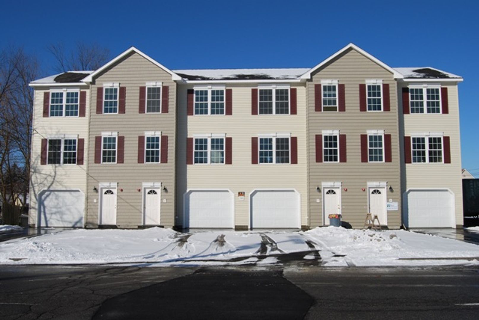 Manchester Apartment: 50 Spring Garden St