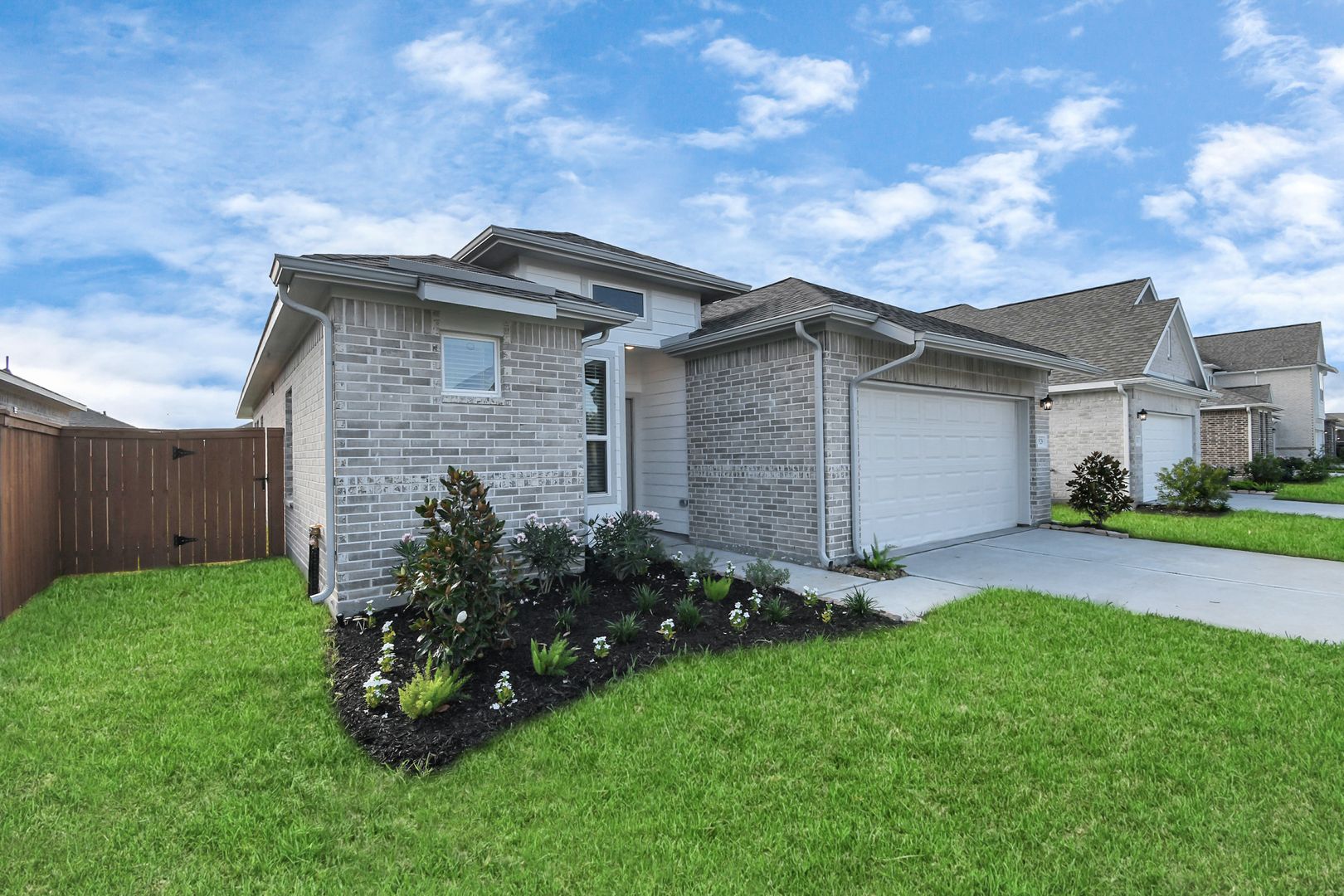 Rosharon House: 10538 Wildflower View Drive