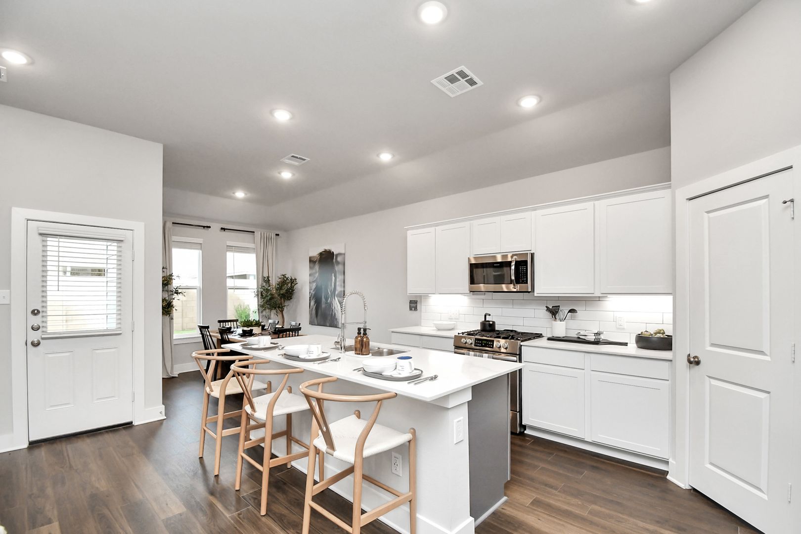 Rosharon House: 10519 Moon Valley Lane