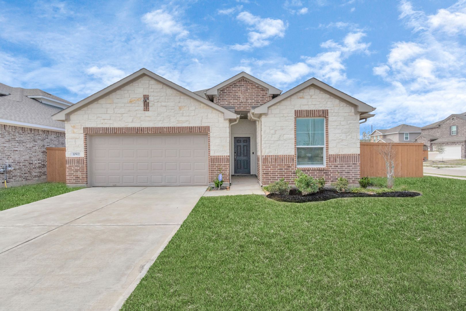 Rosharon Apartment: 10211 Alpine Lake Lane