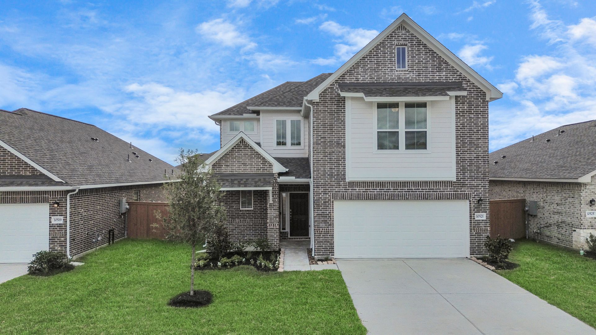 Rosharon House: 1202 Scarlet Creek Drive