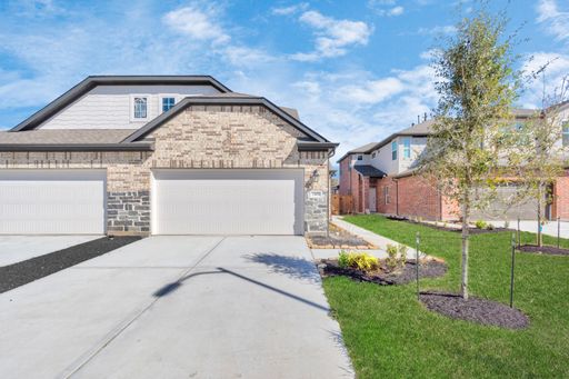 Welcome to the Linden — Effortless Living, All on One Level. – photo 1