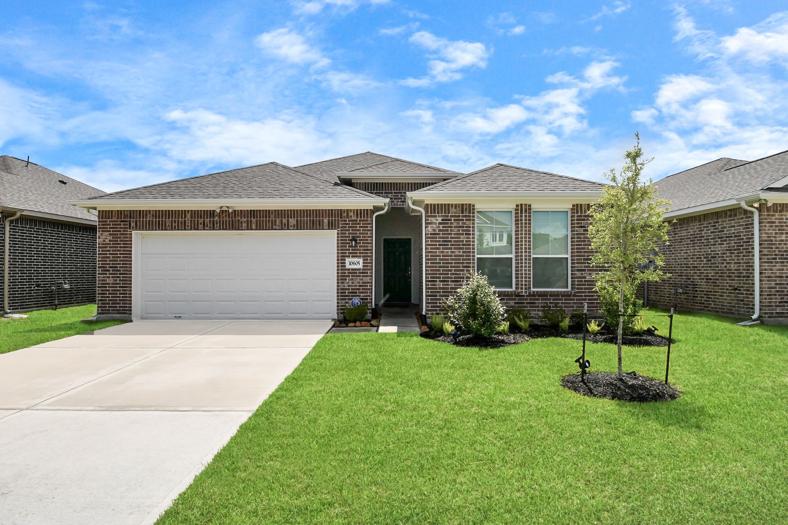 Rosharon House: 10605 Wildflower View Drive