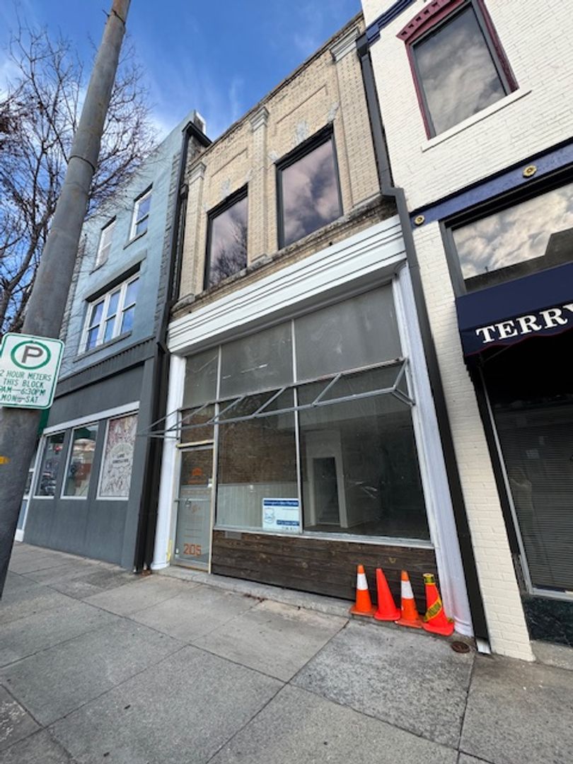 Wilmington House: 205 Princess St.