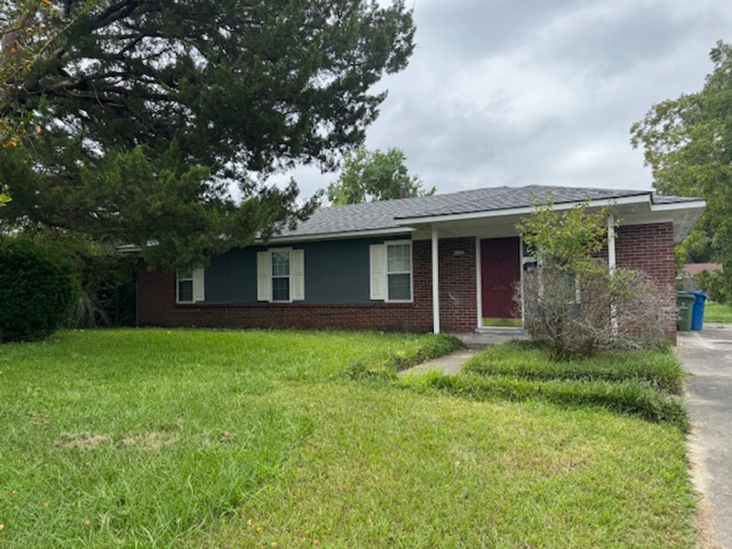 WILMINGTON House: 2604 Robeson Street