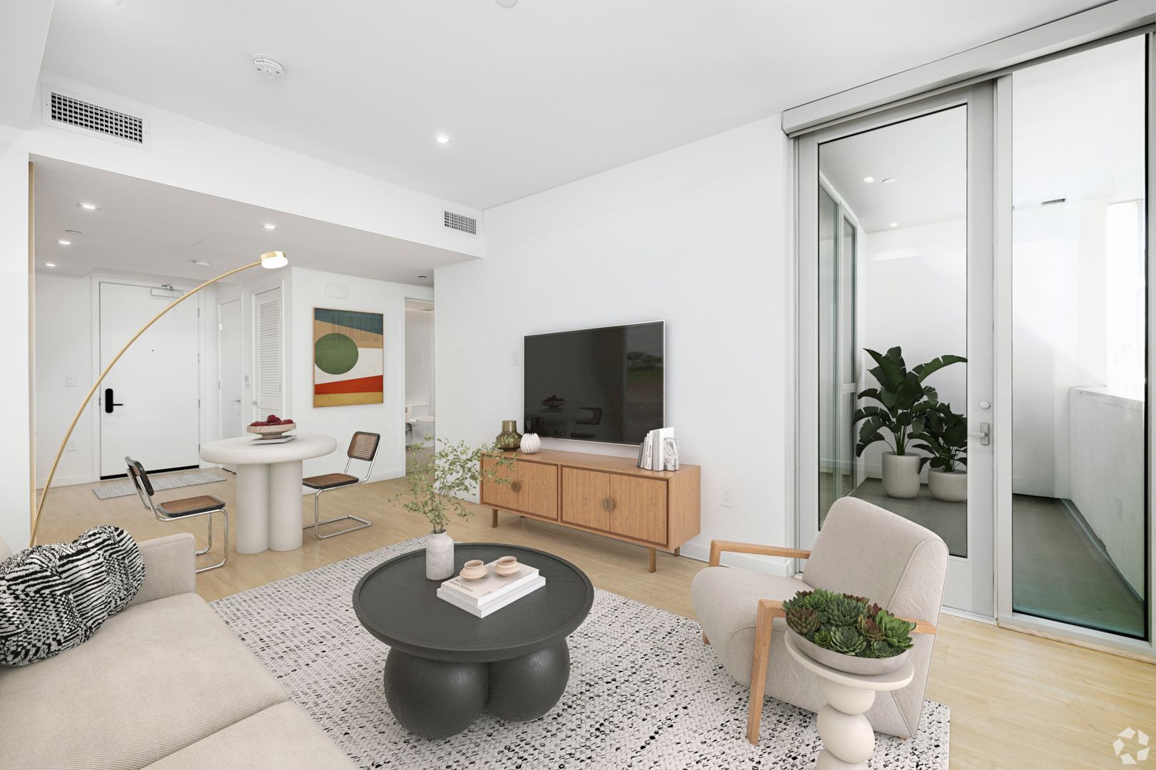 Santa Monica Apartment: 1550 Lincoln Boulevard