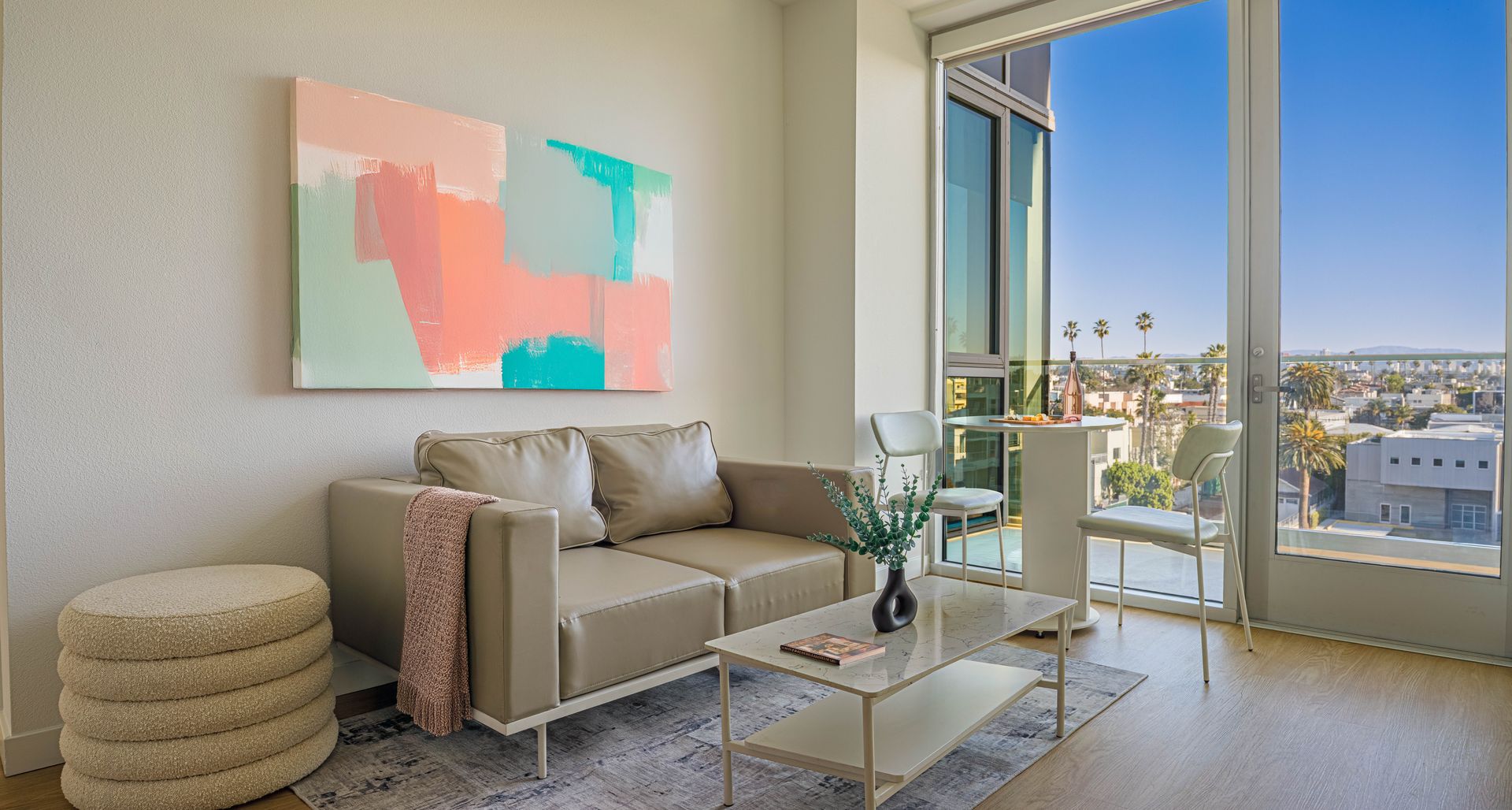 Santa Monica Apartment: 1550 Lincoln Boulevard