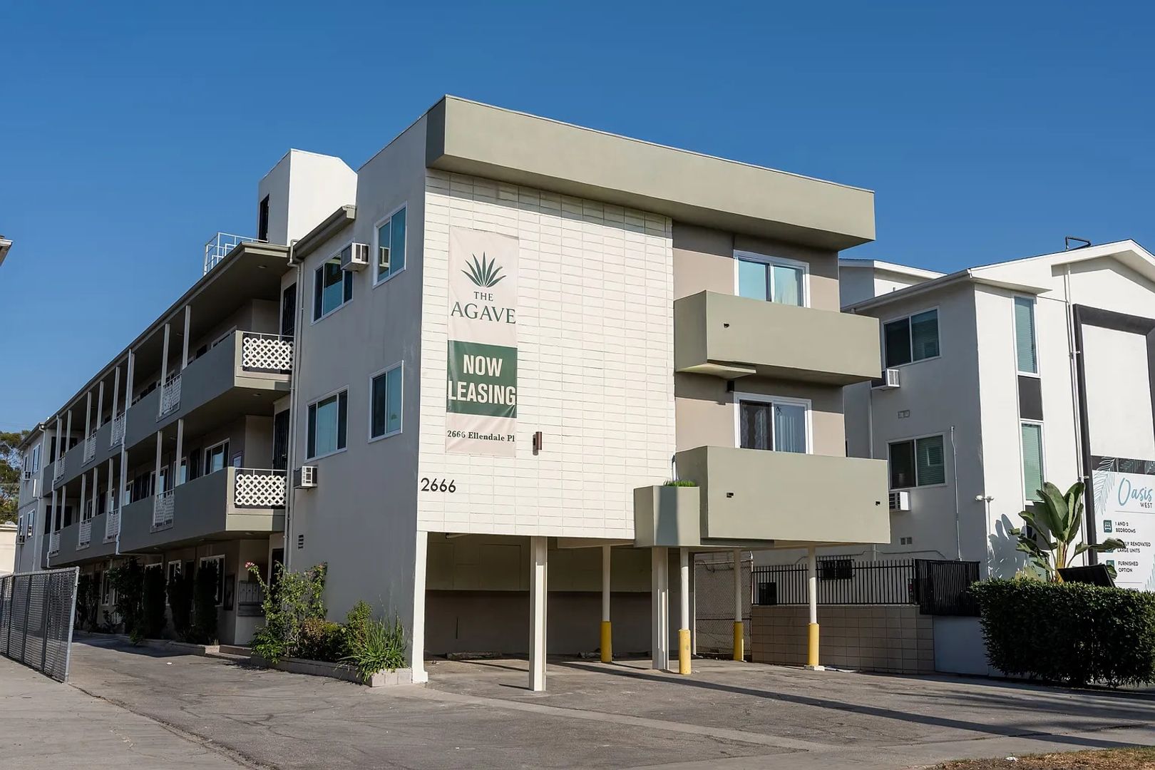 Los Angeles Apartment: 2666 Ellendale Place