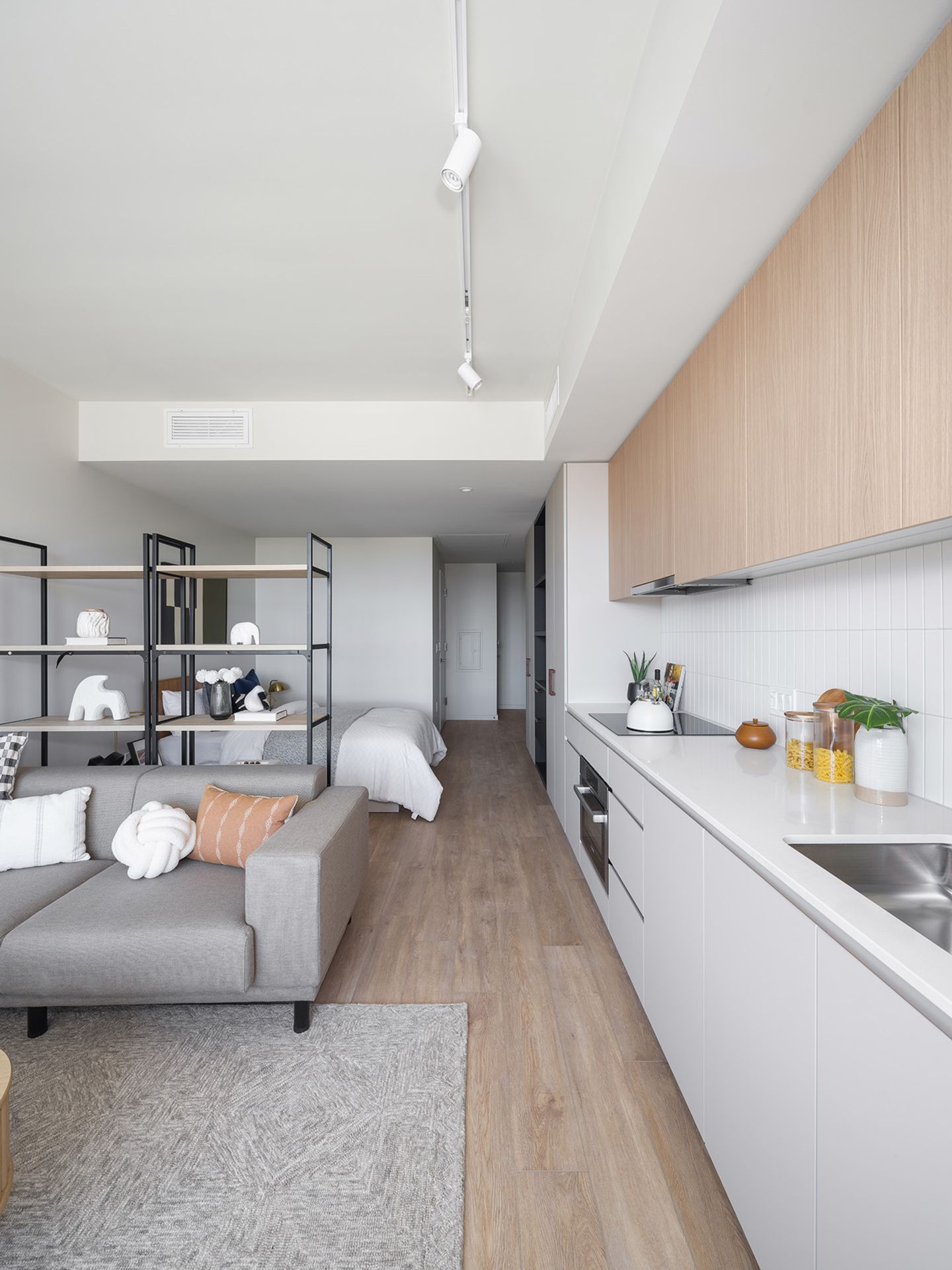 San Jose Apartment: 10 East Reed Street