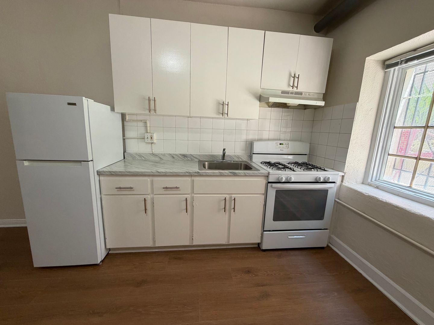 Wilshire Sunlight LLC 3 of 13