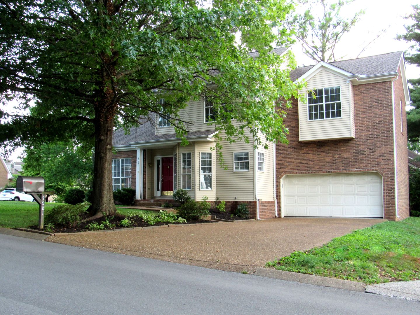 Franklin House: 3061 Liberty Hills Dr