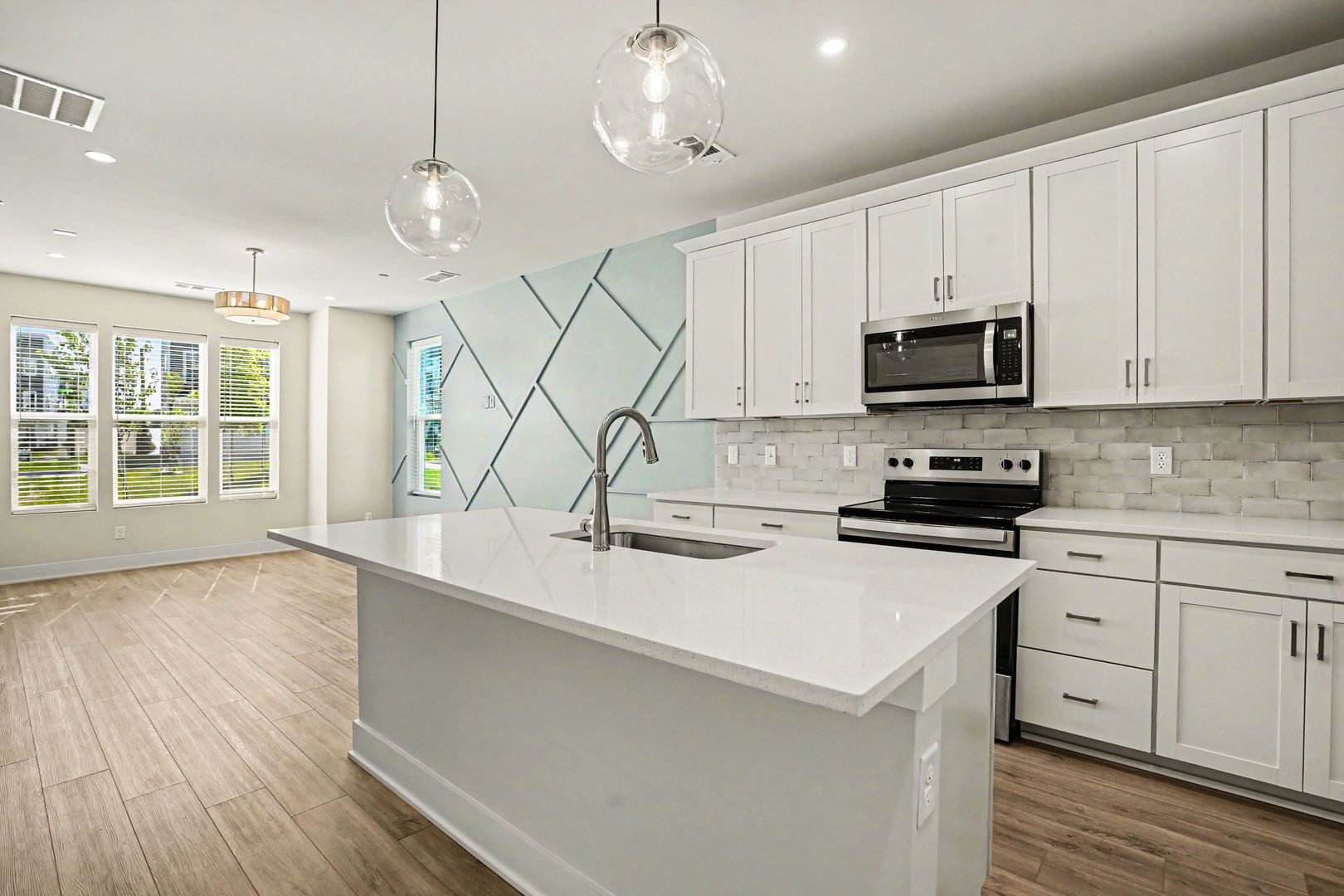 Nashville House: 110 Zola Alley