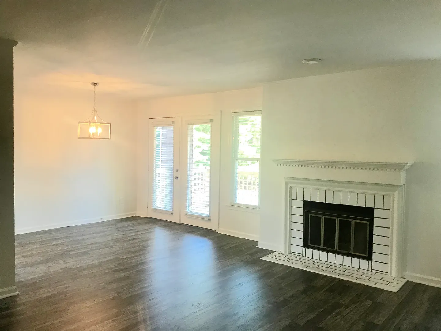 Nashville House: 232 Hillsboro Place