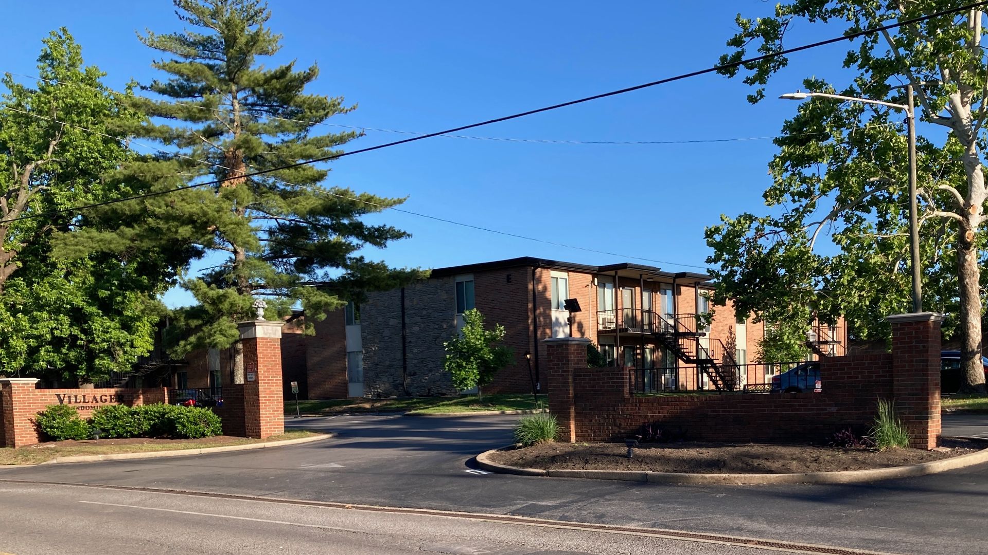 Nashville House: 2601 Hillsboro Pike #N8