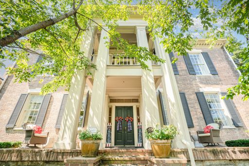 137 3rd Avenue N, Franklin, TN 37064