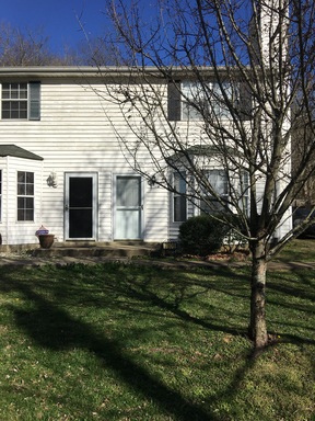 Cute 2 Bedroom 2 story duplex available now! – photo 1