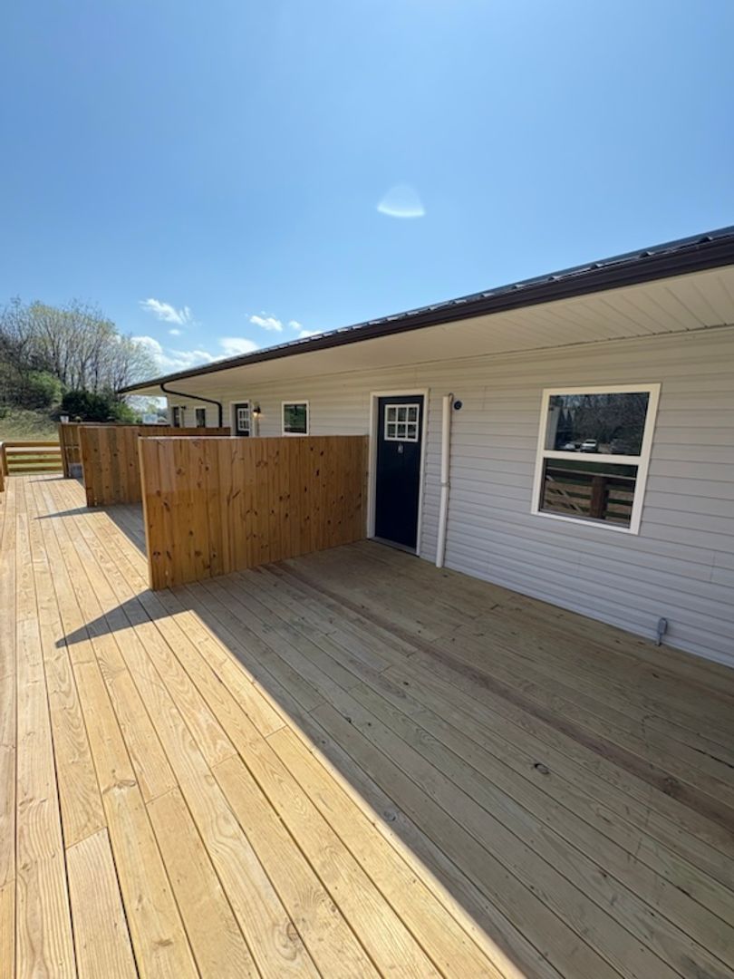 Morristown Apartment: 3241 Enka Highway