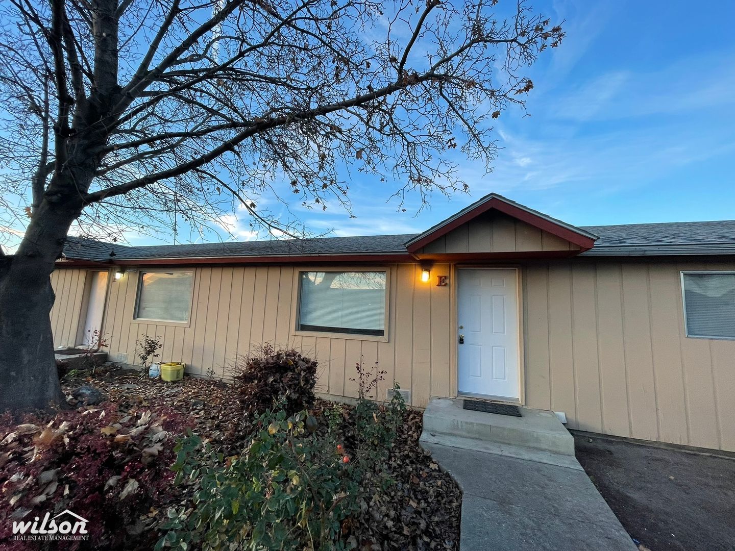 Sunnyside Apartment: 603/607 Cemetery Rd