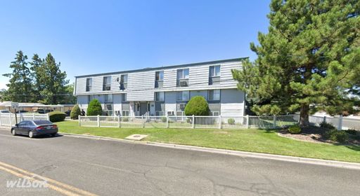 2bd/1ba with Water, Sewer and Garbage Paid! – photo 1