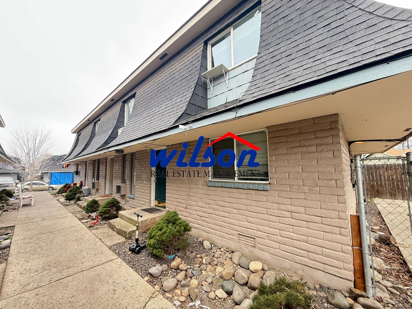 Yakima Apartment: 1403-1405 Roosevelt Ave