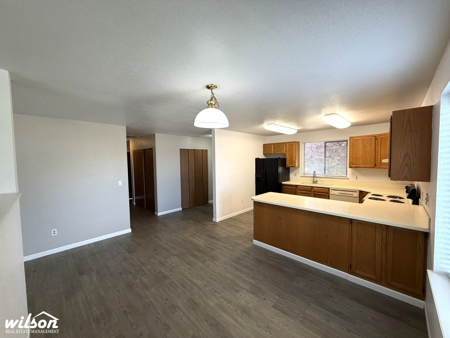YAKIMA House: 5606 MT. CLEMENS WAY
