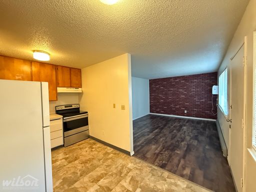 Spacious One Bedroom with WSG Included and pets welcomed!