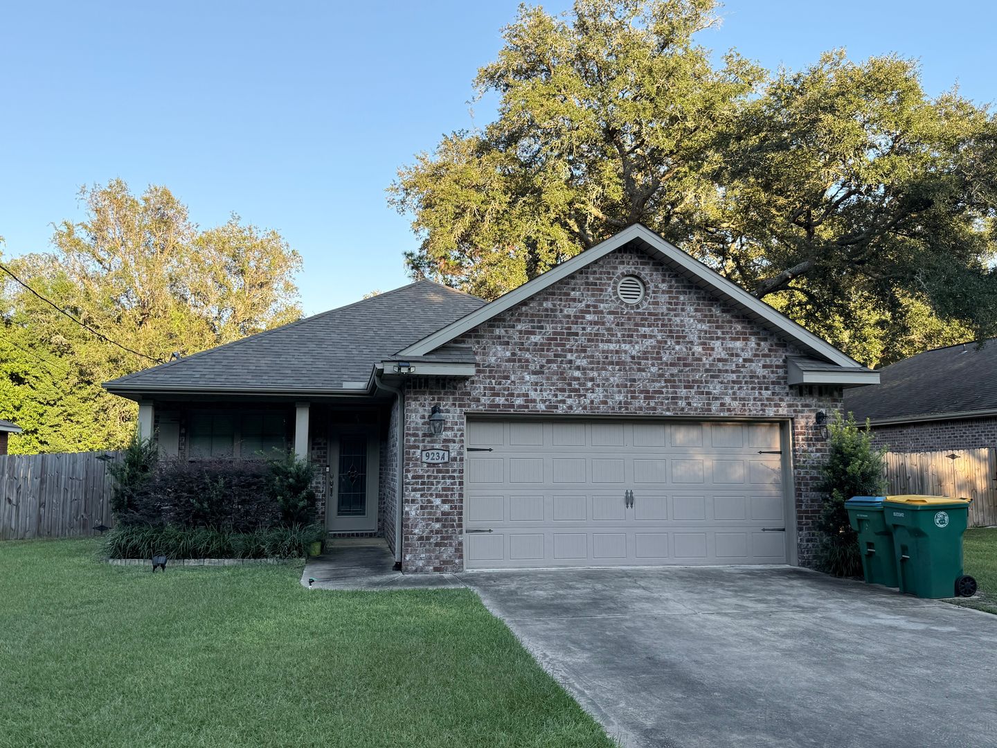 FT WALTON BEACH House: 923A CENTRAL AVE NW