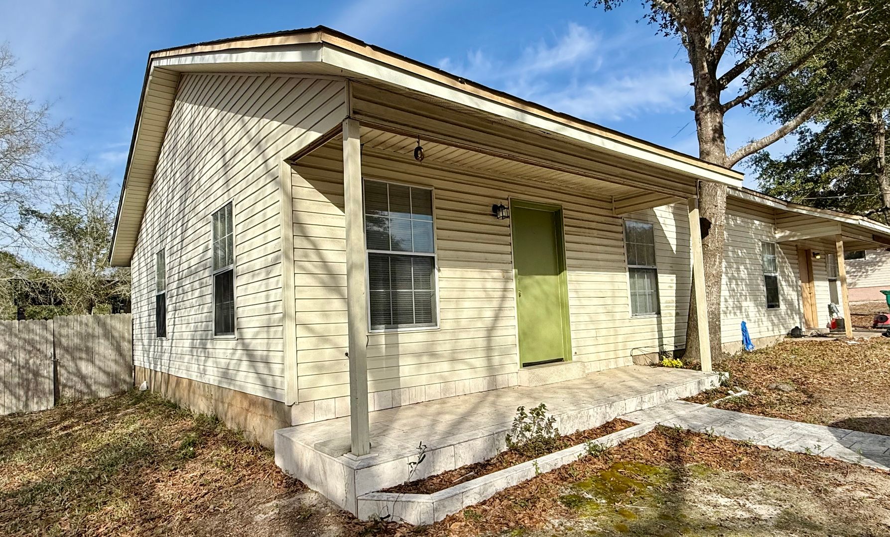 Mary Esther House: 67 Josie Road