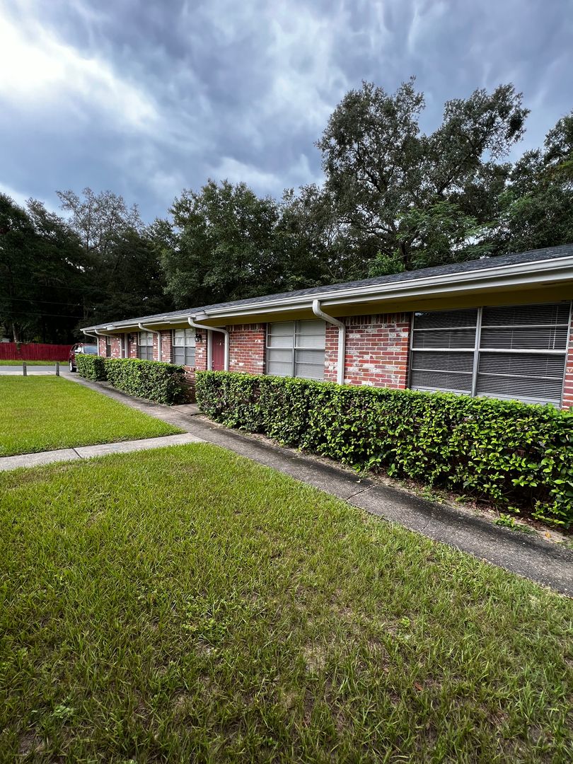 Niceville House: 545 Hickory Ave.