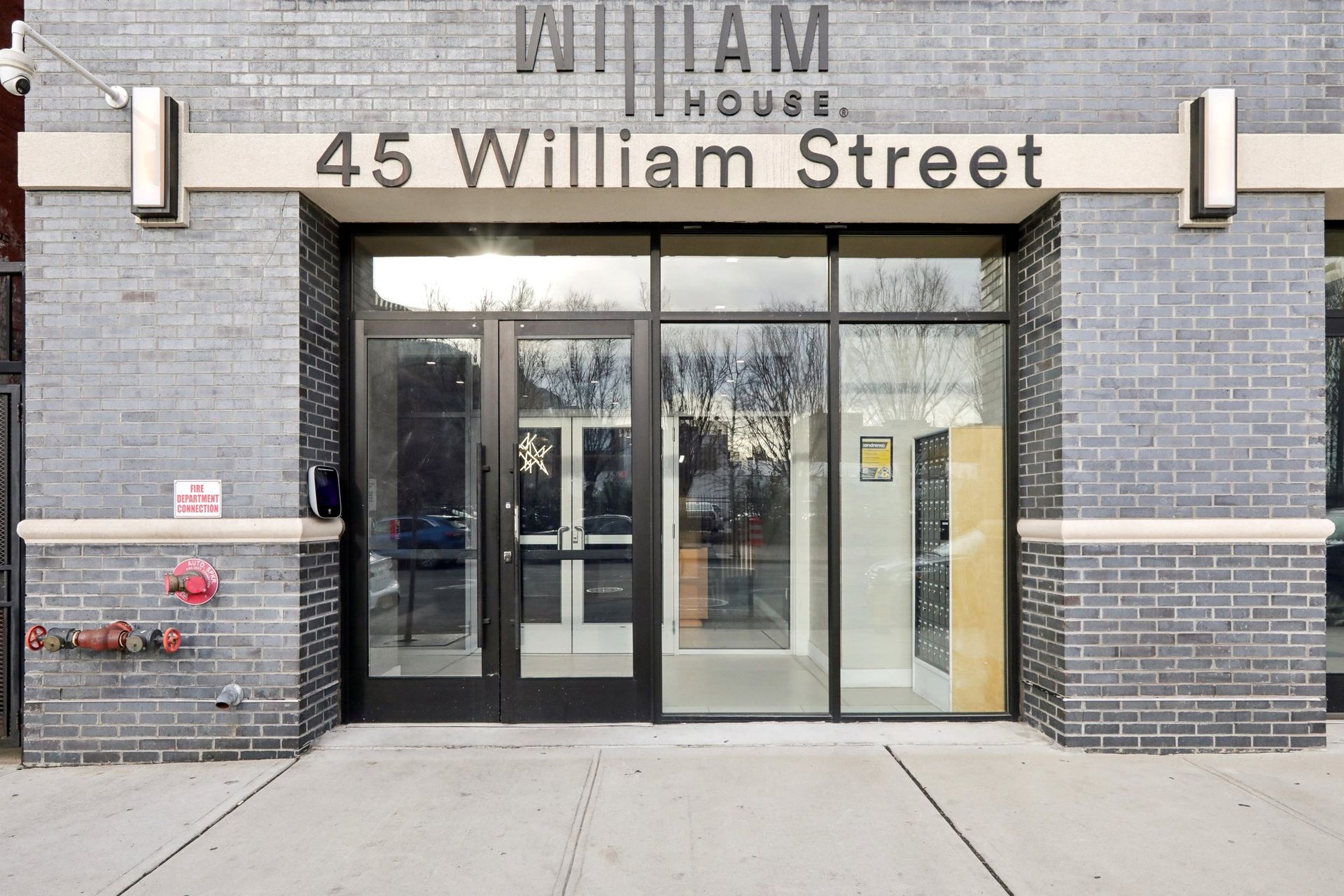 Newark Apartment: 45 William Street