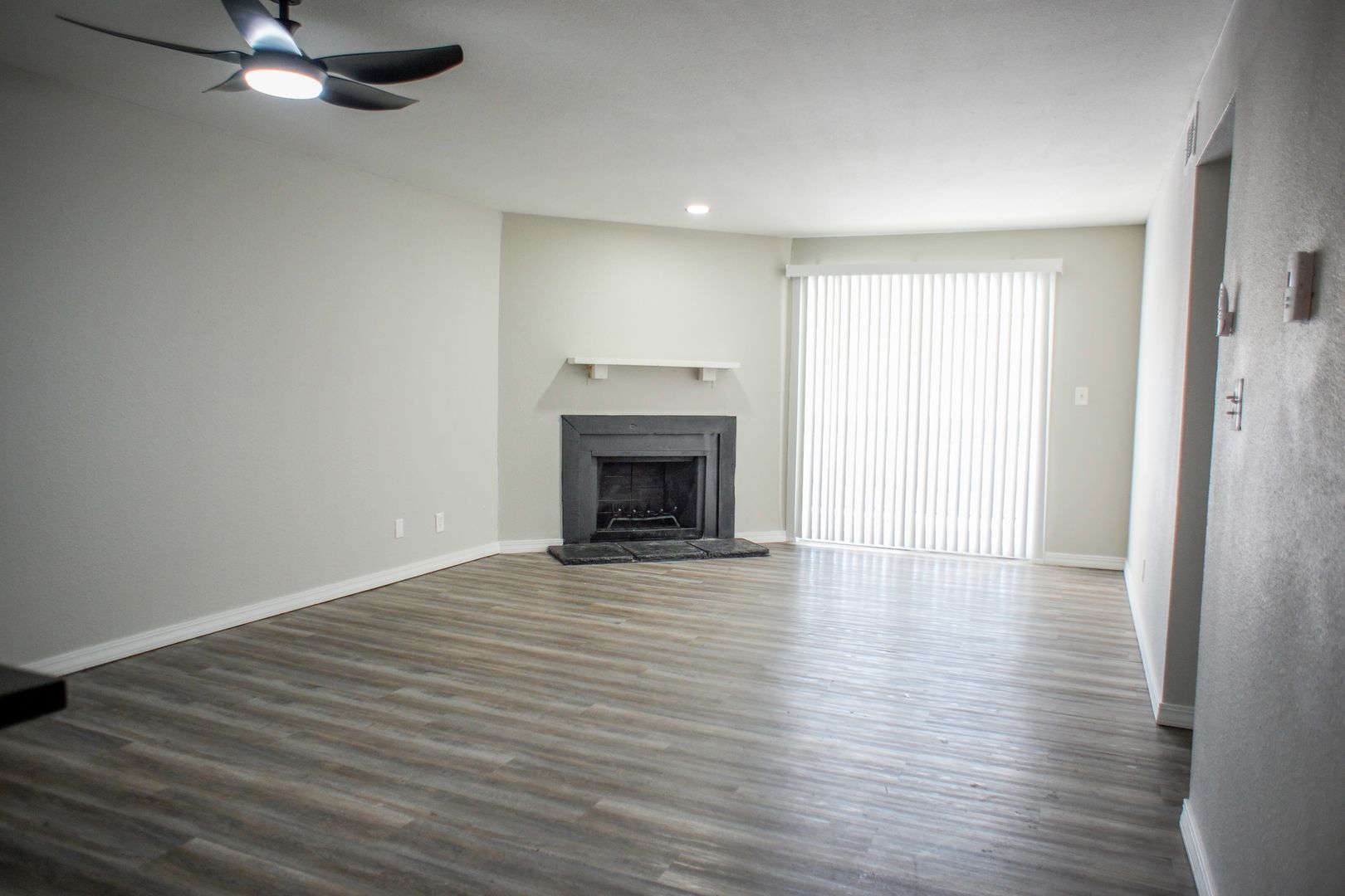 Tulsa Apartment: 11107 E Brady St