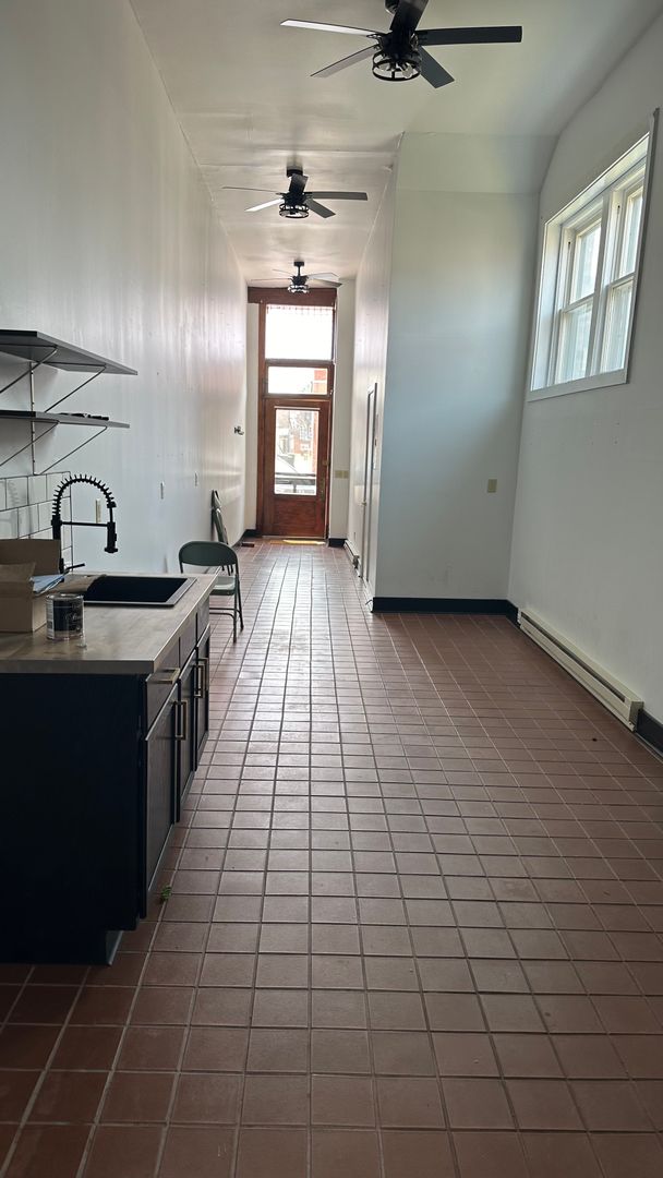 Aledo Apartment: 127 & 129 & 131 W Main St