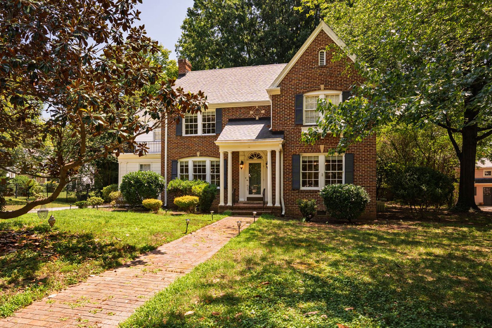 Burlington House: 617 Fountain Pl