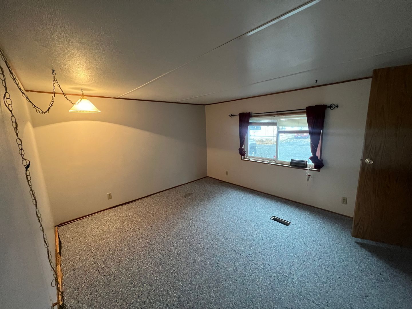 Ephrata House: 17993 Rd A NW