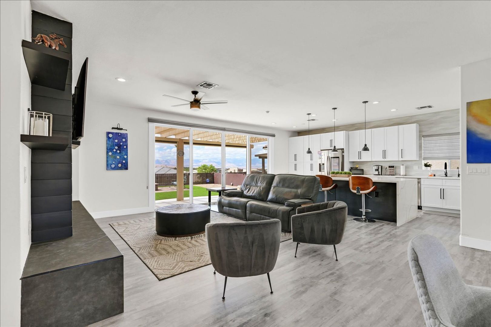 Henderson House: 2267 Potter Lake Ave
