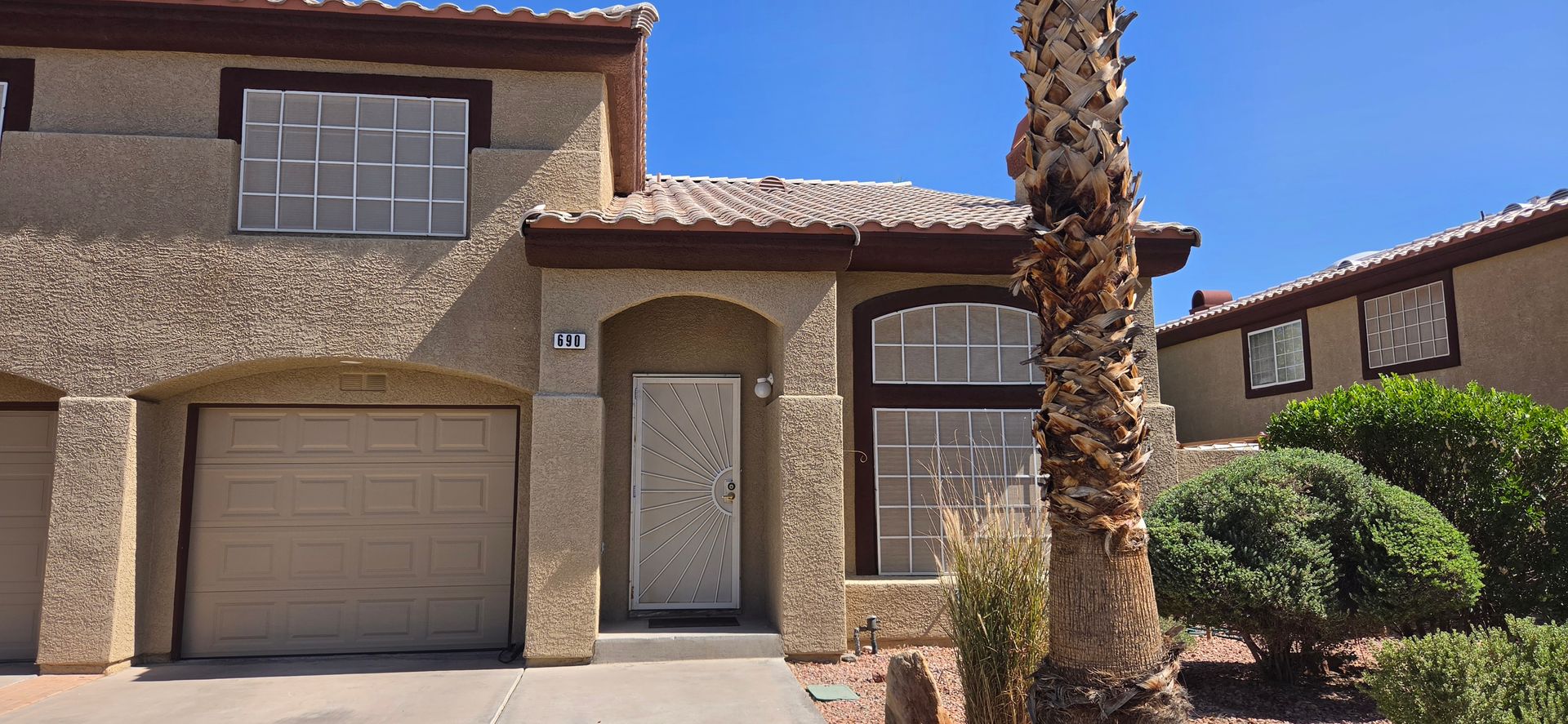 Henderson Townhome: 690 Barbary Coast