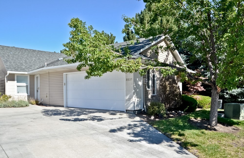 Boise Townhome: 5537 S. Caper Place