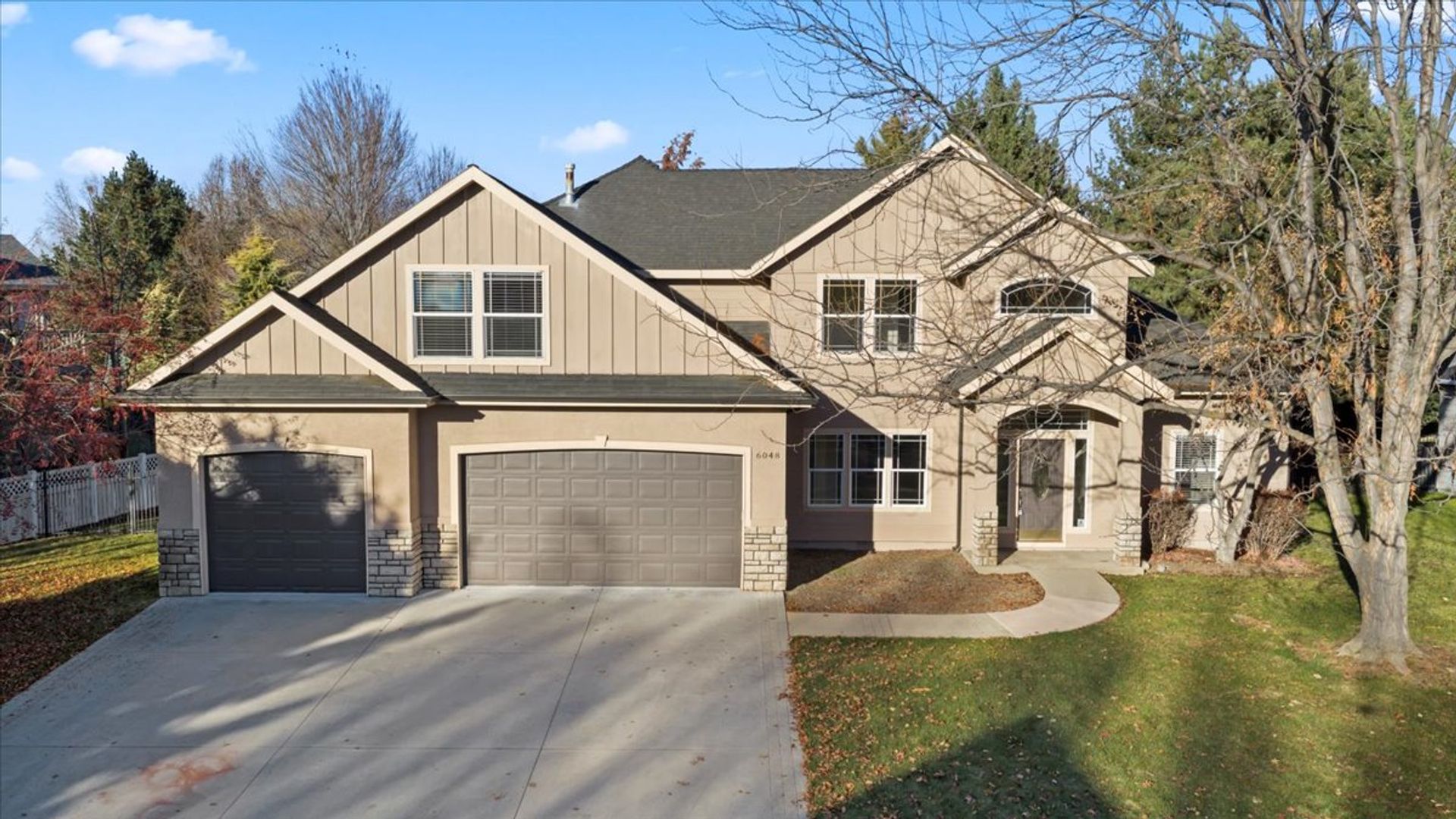 Garden City House: 6048 N. Harbor Town Pl.