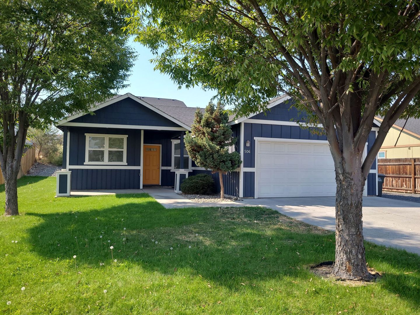 Moses Lake House: 506 N Kentucky Dr