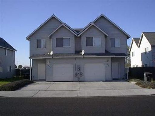 FREE August Rent - Fenced Yard & Pet Friendly- limits apply – photo 1
